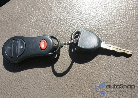 2004 Dodge Ram 1500 Slt/Laramie z USA, uszkodzony, nr VIN 1D7HA18D94S766855